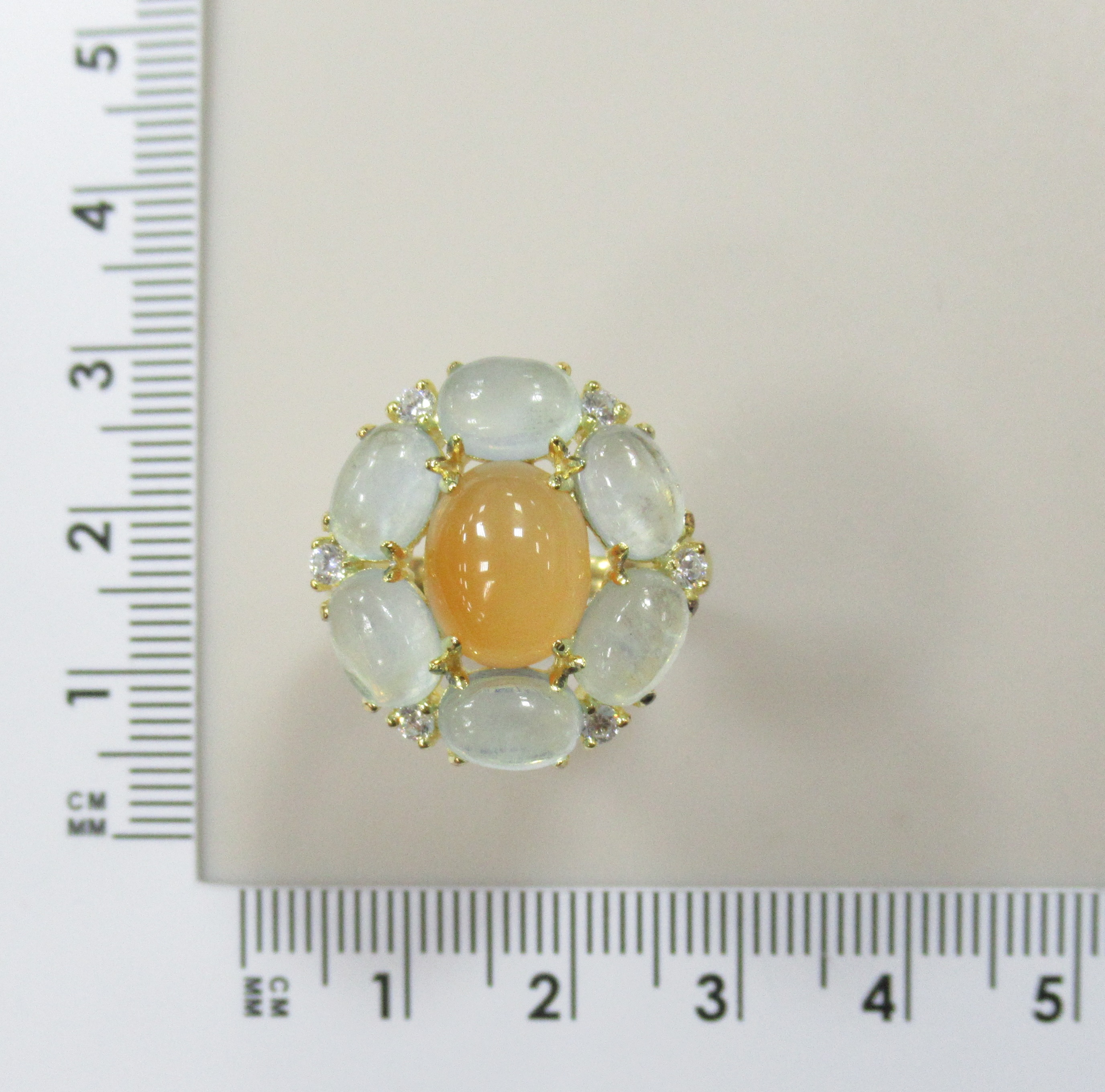 Серебряное кольцо с халцедоном и аквамаринами